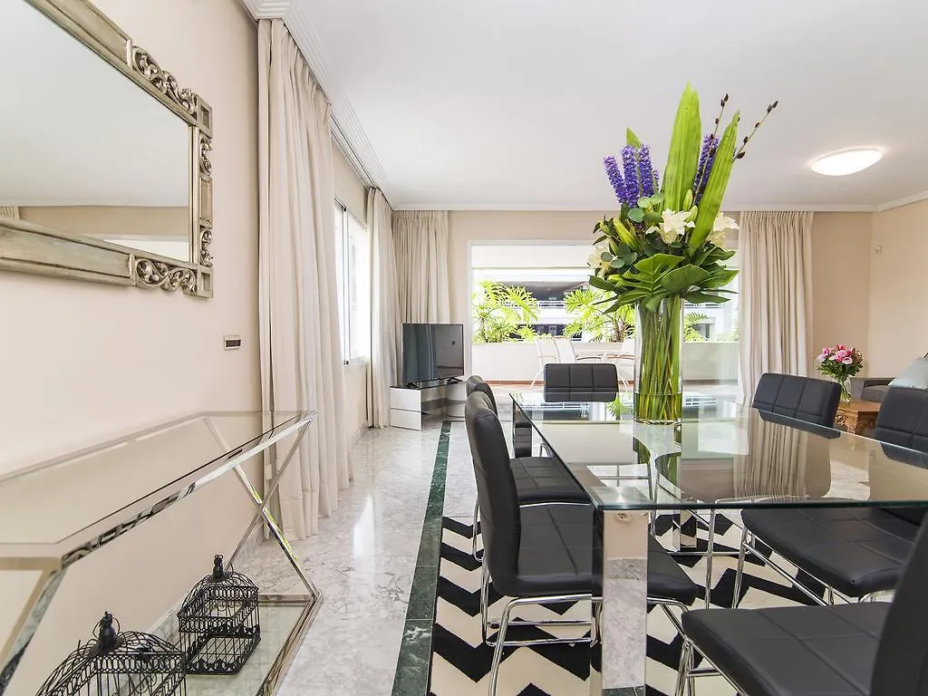 Urban Shopping Banus Apartment Marbella